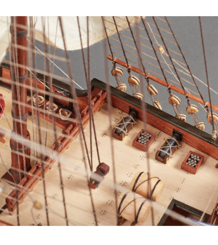 Caravel Santa Maria (Artesania Latina 1/65)